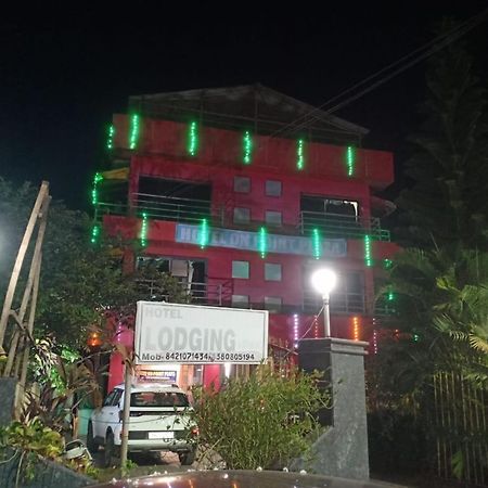 On Point Plaza Bed & Breakfast Murud  Luaran gambar