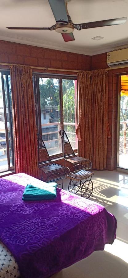 On Point Plaza Bed & Breakfast Murud  Luaran gambar