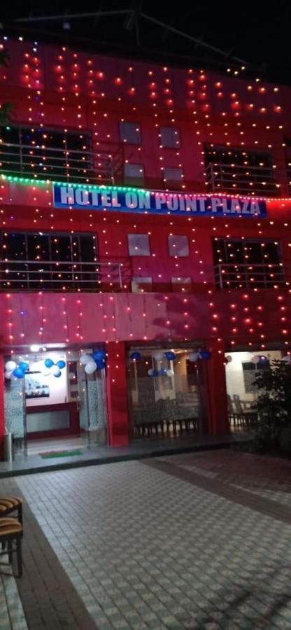 On Point Plaza Bed & Breakfast Murud  Luaran gambar